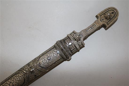 A silver and niello Kindjal dagger, late 19th/early 20th century, length 49.5cm